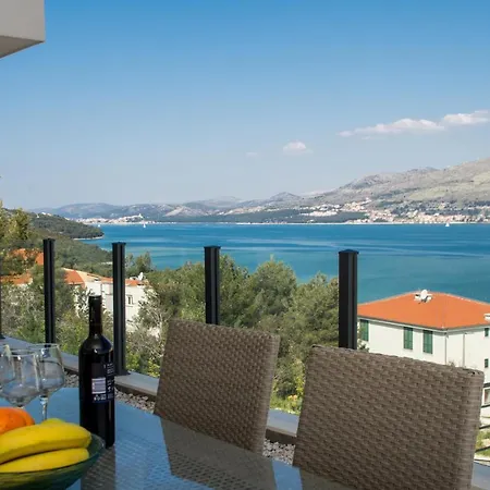 Julia Apartman Trogir